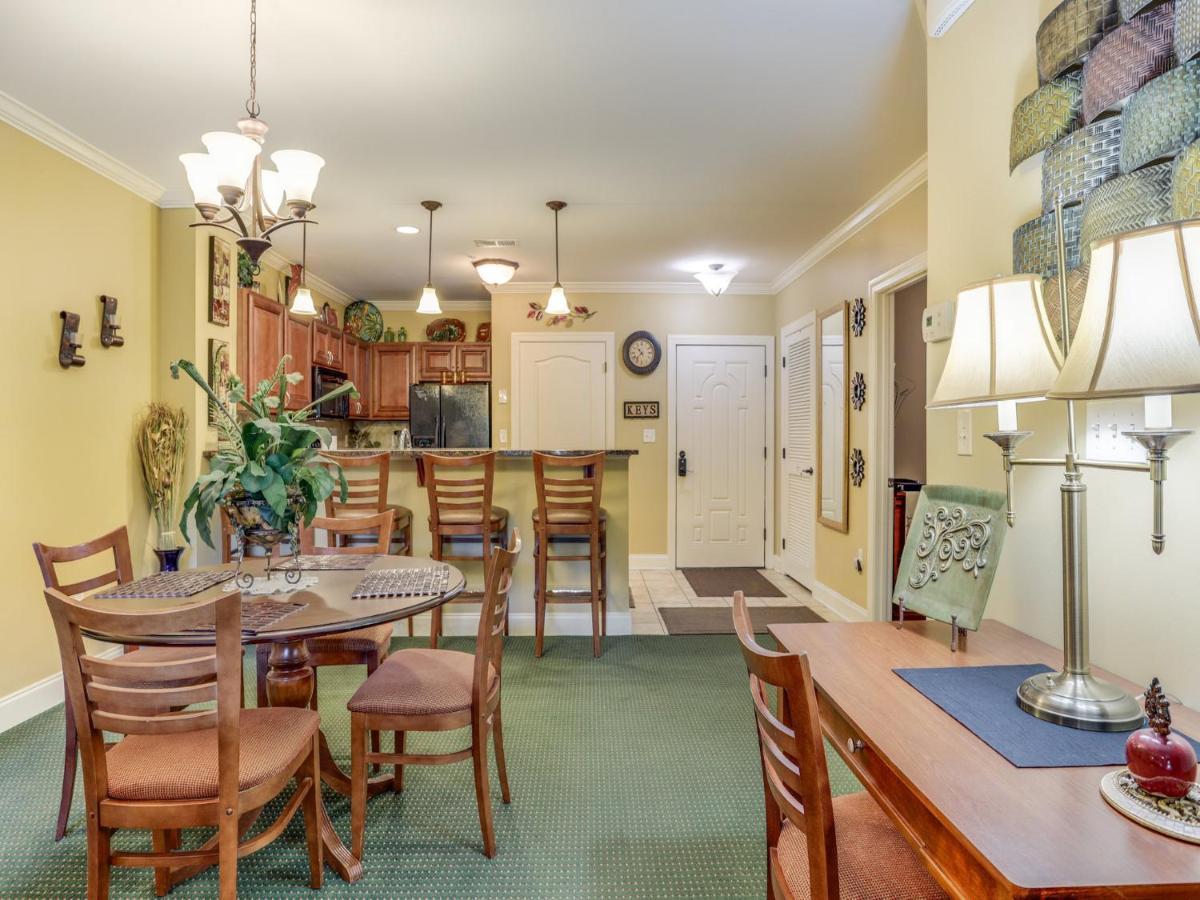 Downtown Delight, 2 Bedrooms, Pool, Hot Tub, Sleeps 6 Gatlinburg Ngoại thất bức ảnh