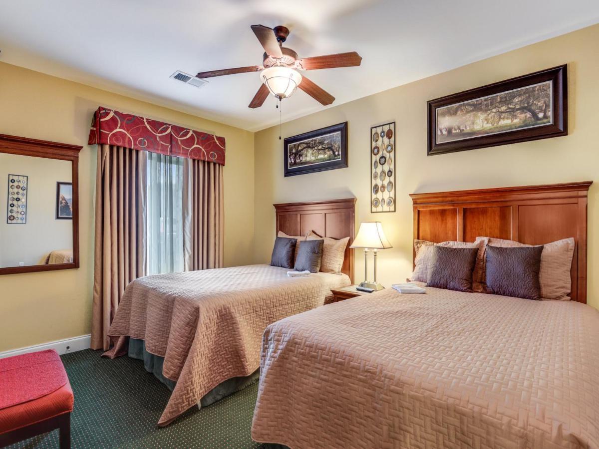 Downtown Delight, 2 Bedrooms, Pool, Hot Tub, Sleeps 6 Gatlinburg Ngoại thất bức ảnh